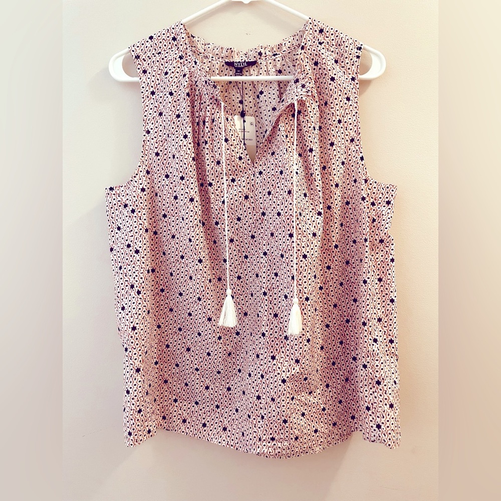 Sleeveless NYDJ blouse
